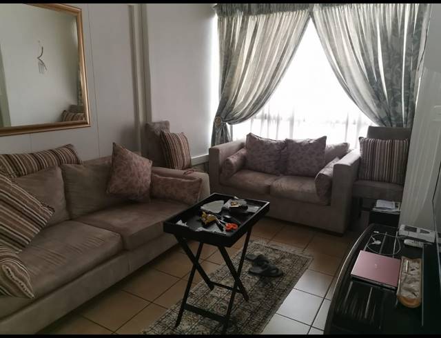 2 BEDROOM FLAT FOR SALE IN WINDERMERE